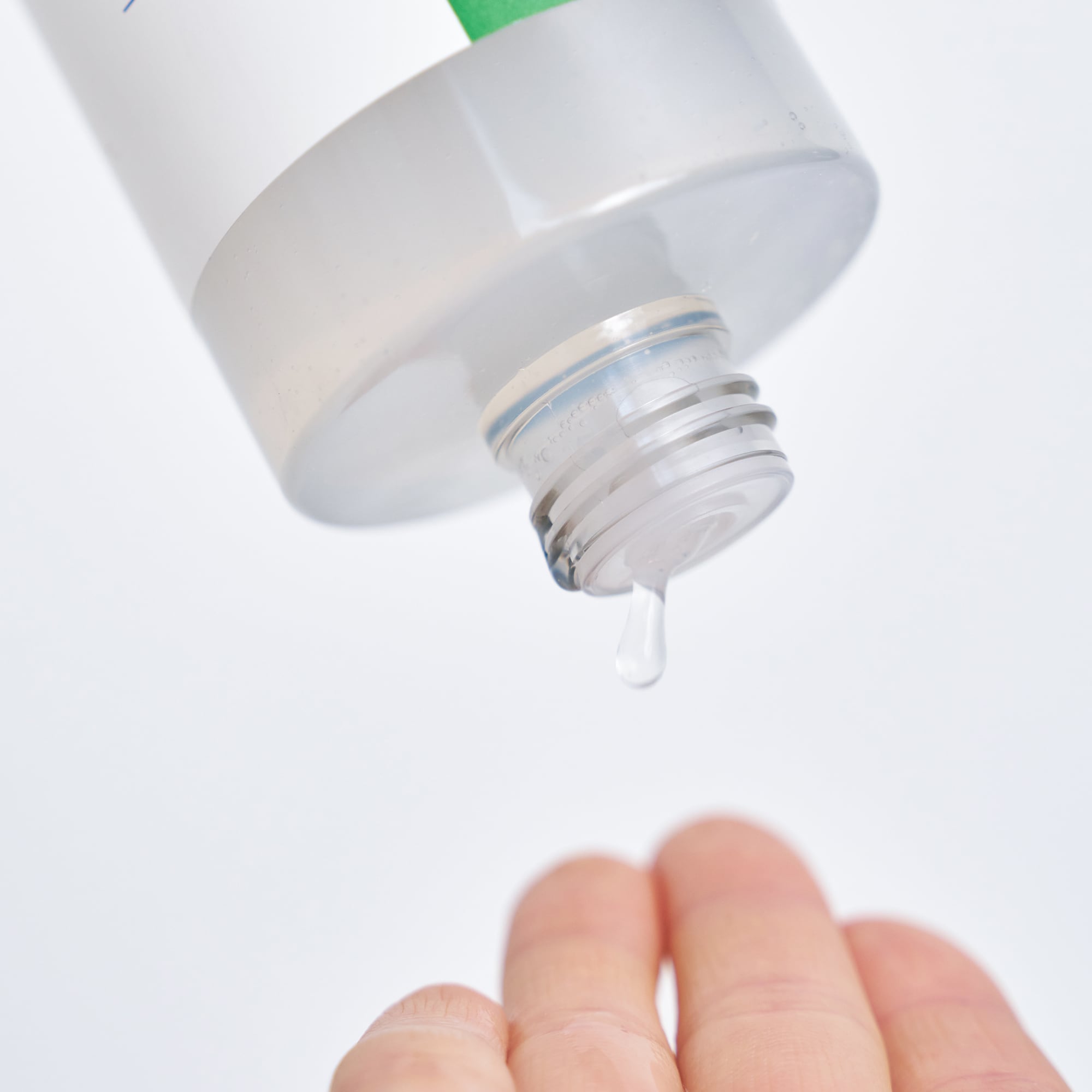 [EQQUALBERRY] SWIMMING POOL TONER 5.24 fl oz (155 ml)